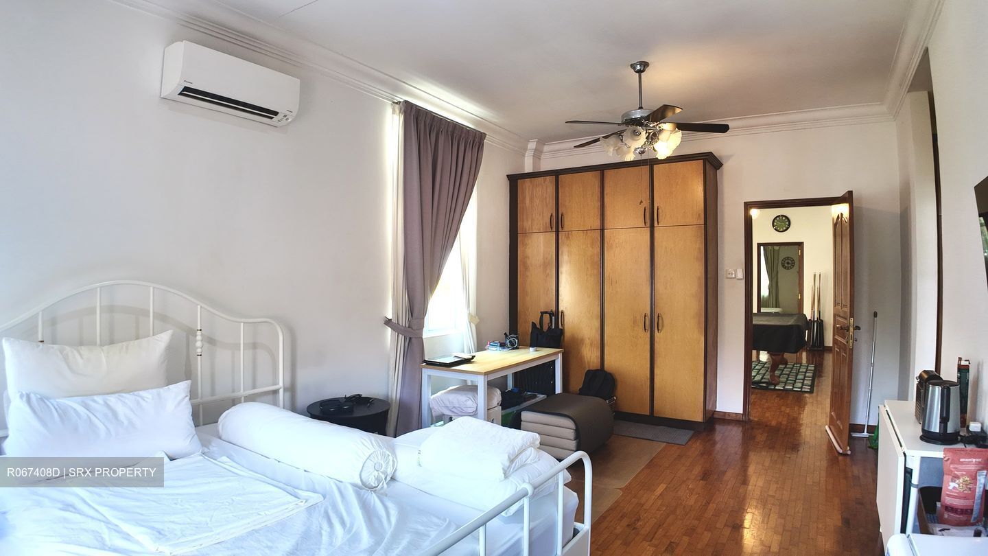 Pinewood Grove (D25), Terrace #524857571